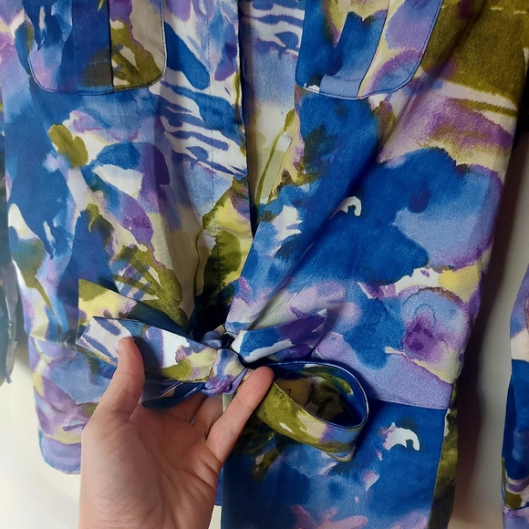 Watercolor tie waist blouse - Picture 6 of 8